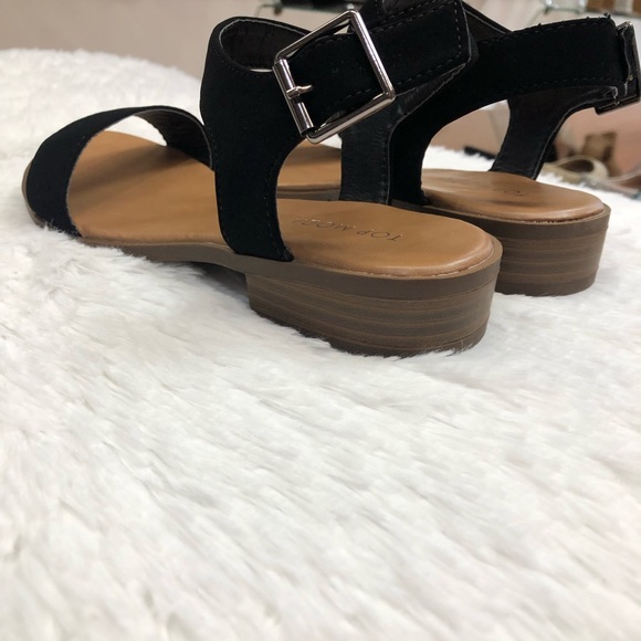 Black Open Toe Sandal with small block heel - Picture 6 of 7